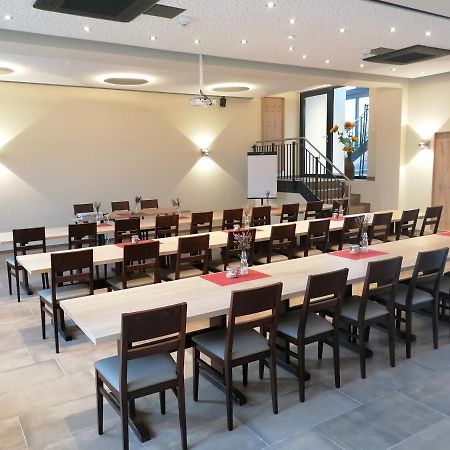 Landgasthof Niebler Adelsdorf Zewnętrze zdjęcie