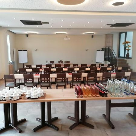Landgasthof Niebler Adelsdorf Zewnętrze zdjęcie