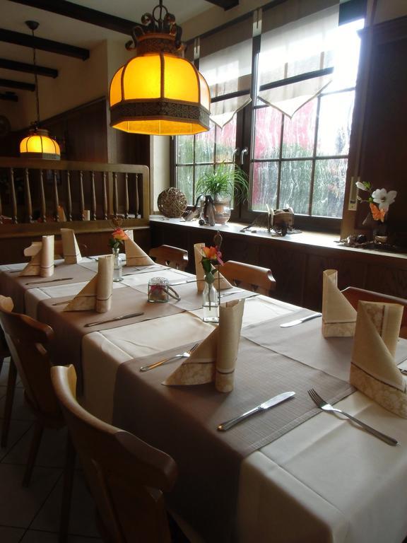 Landgasthof Niebler Adelsdorf Zewnętrze zdjęcie