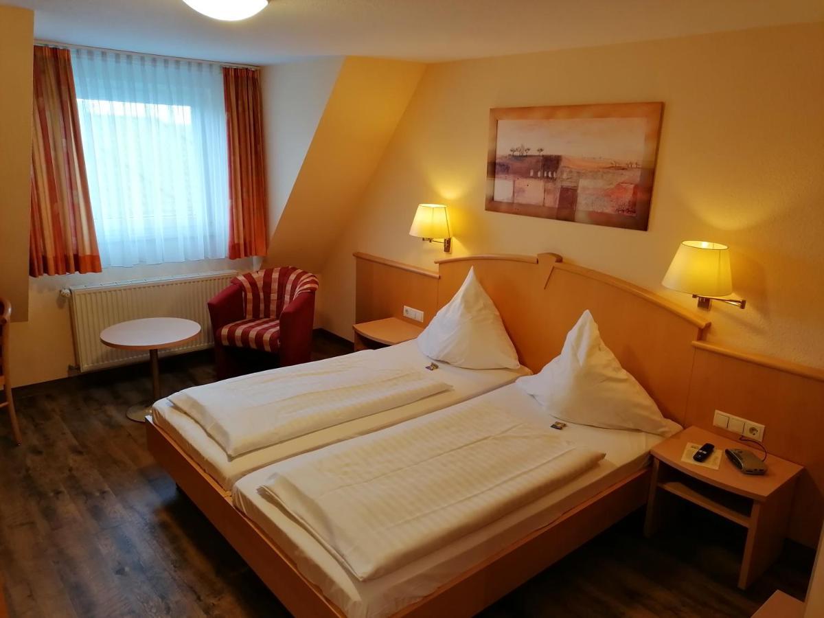 Landgasthof Niebler Adelsdorf Zewnętrze zdjęcie