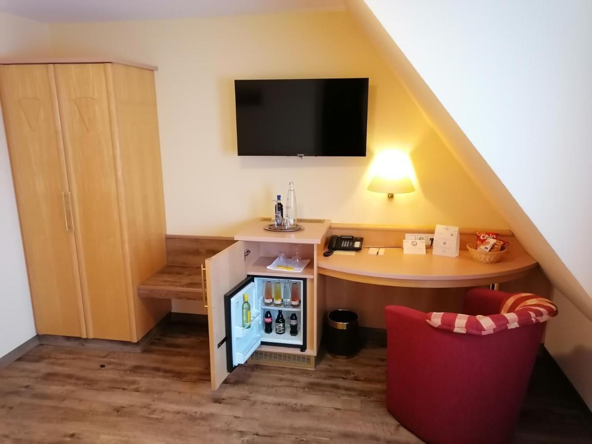 Landgasthof Niebler Adelsdorf Zewnętrze zdjęcie